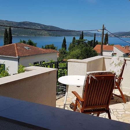 Villa Apartments Oliva Сегет-Враниця Екстер'єр фото