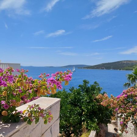 Villa Apartments Oliva Сегет-Враниця Екстер'єр фото